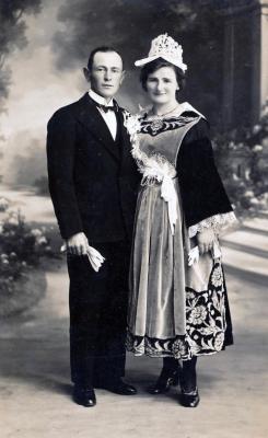06 cadoret leon et le berrigaud madeleine plougoumelen le 5 juillet 1932